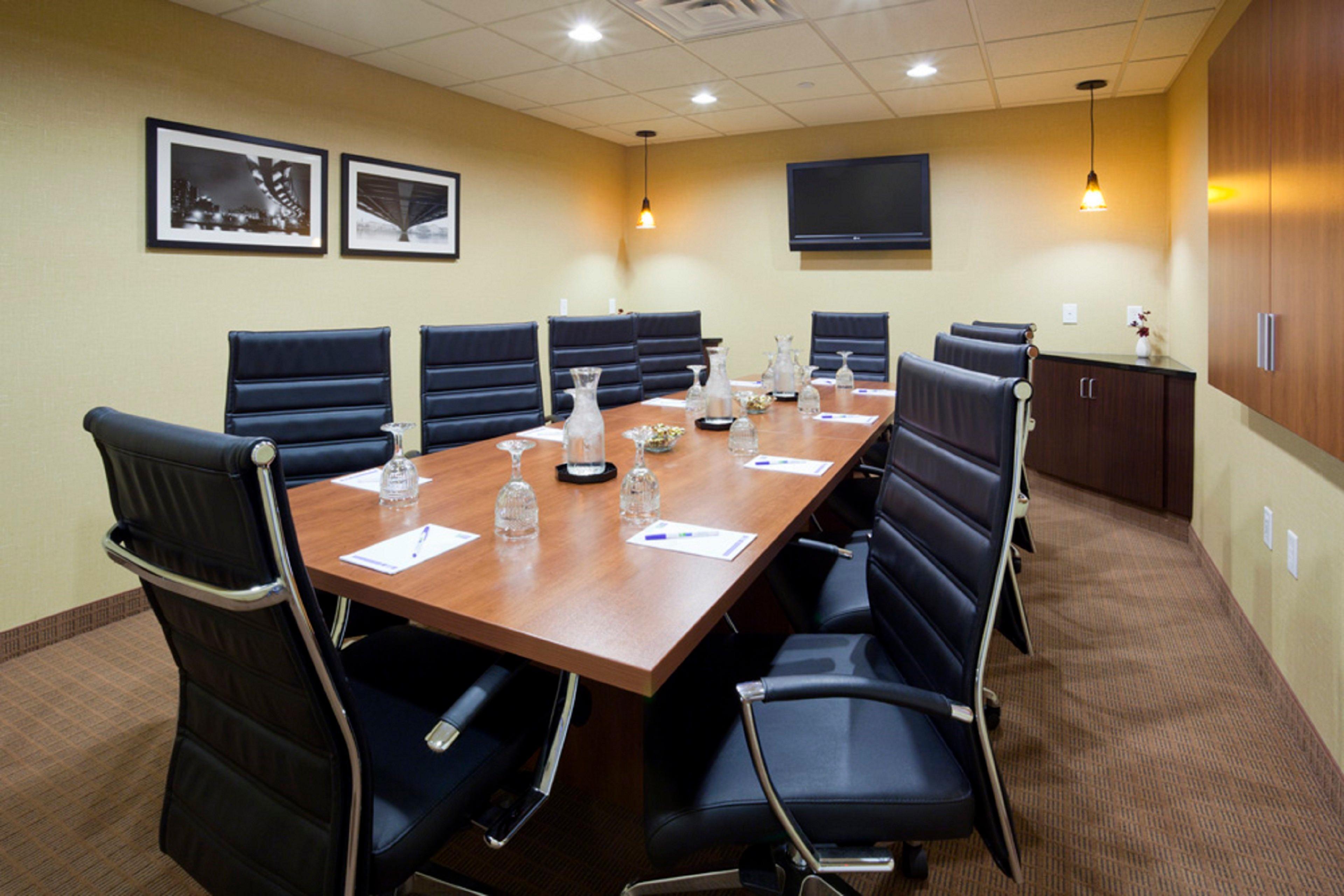 Holiday Inn Express Hotel & Suites Rogers By Ihg Dış mekan fotoğraf