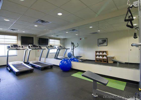 Holiday Inn Express Hotel & Suites Rogers By Ihg Konforlar fotoğraf